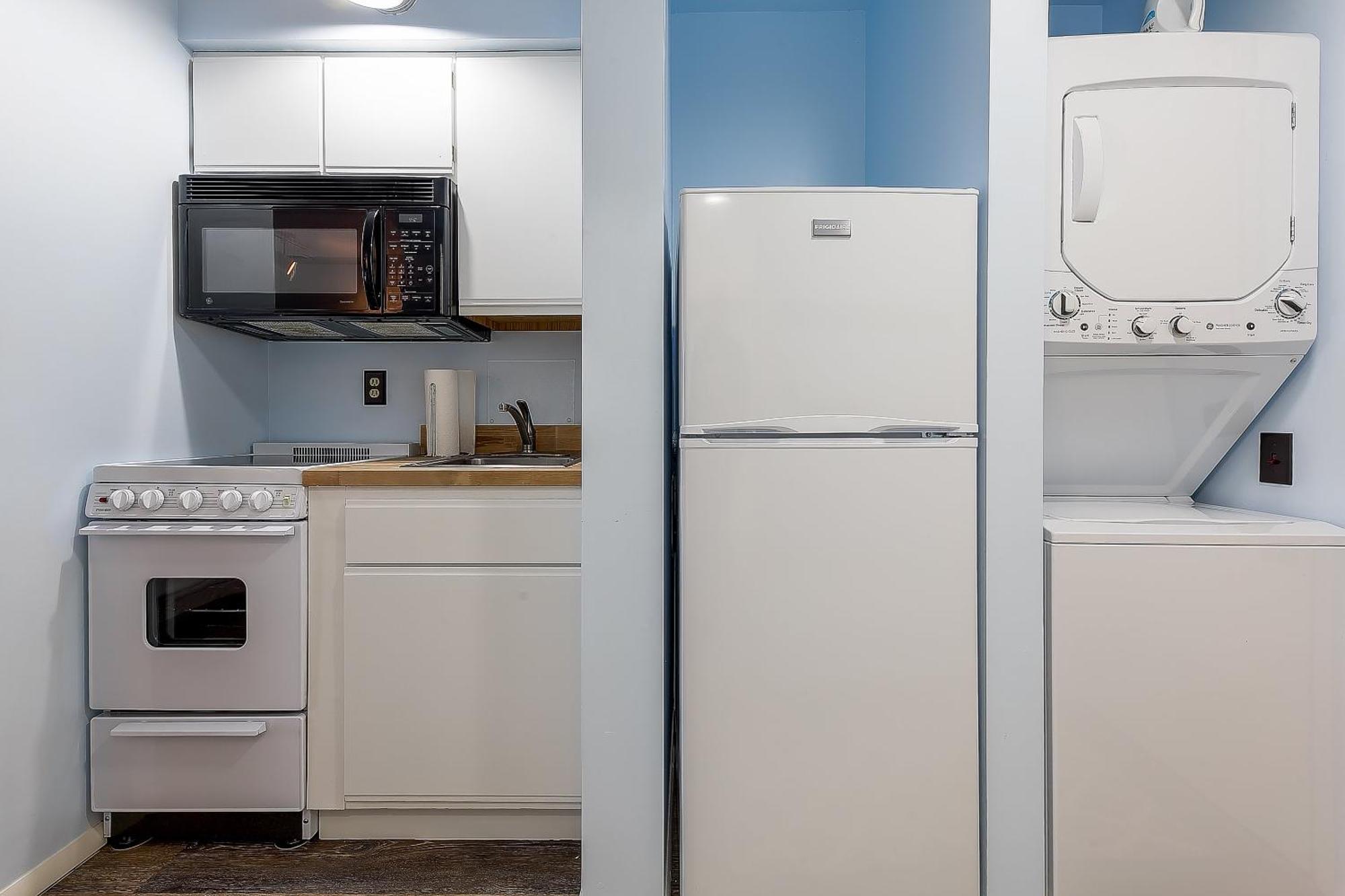 Beautiful Lake View Studio Condo At The Shores Traverse City Ngoại thất bức ảnh